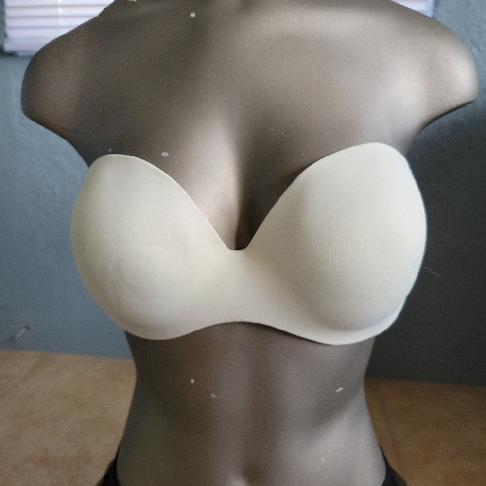 Off white strapless bra 34D